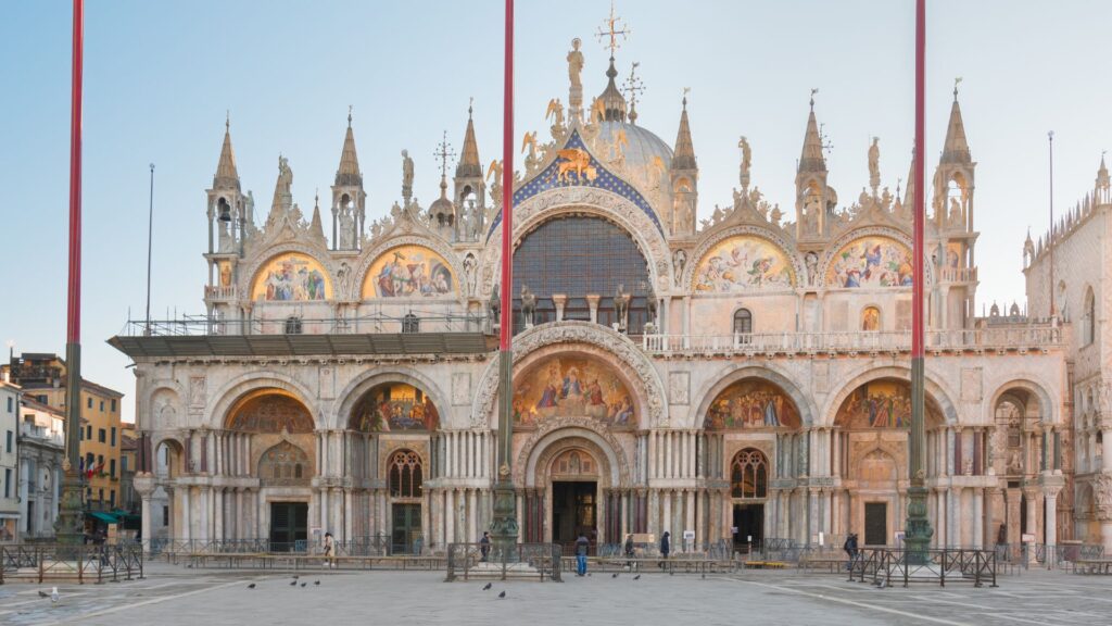 St. Mark’s Basilica by night-1